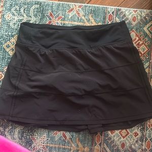 Black lululemon skirt